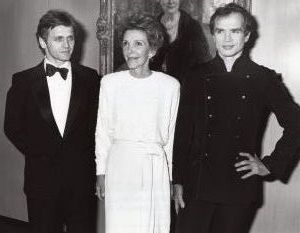 Mikail Barishnikov, Nancy Reagan, Rudolf Nureyev 1986, NY1.jpg
